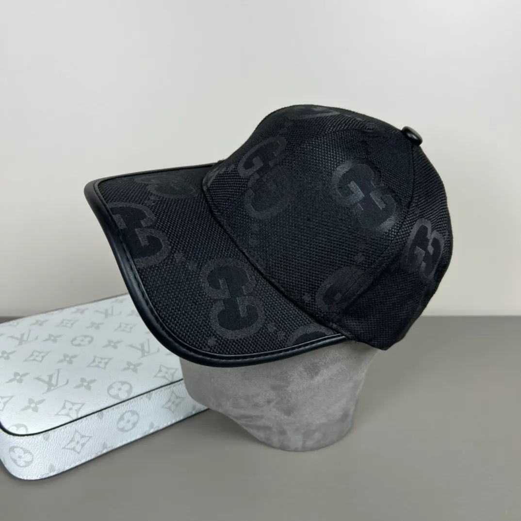 P46💰Gucci Baseball Cap♥️GUCCI🧢Official website new product, baseball cap, original quality, hot arrival 🔥🎩 The craftsmanship is very exquisite, high-end and classy! Low-key luxury, easy to carry! Running volume!