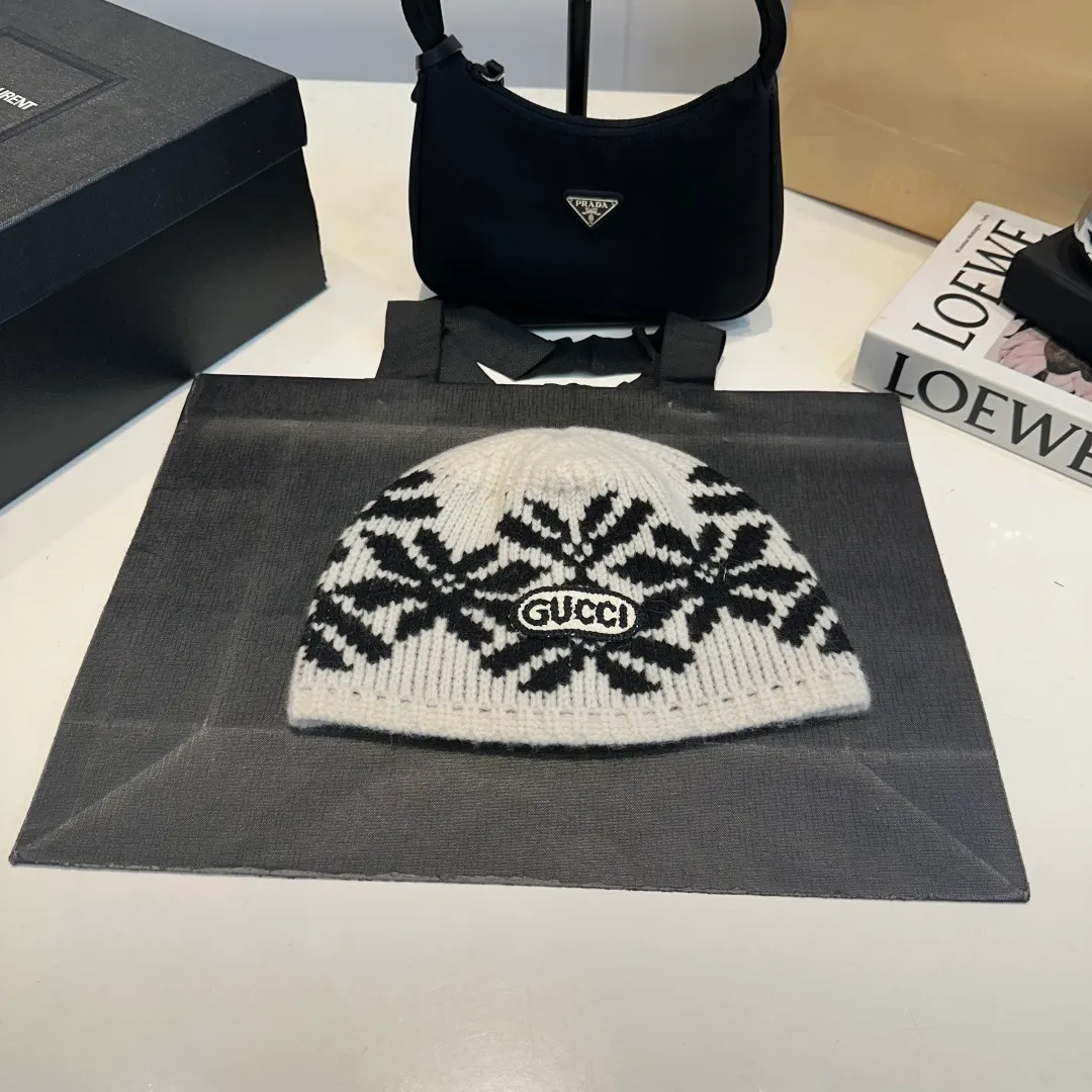 P80 Gucci knitted beanie, unisex