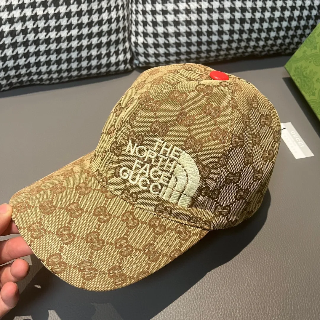 Batch 90, Gucci (Gucci) new original baseball cap, North embroidery! Counter 1:1, imported canvas + first-layer cowhide, popular for purchasing, versatile style for men and women, great quality! The basic head circumference is 56cm, and the patch is adjustable.