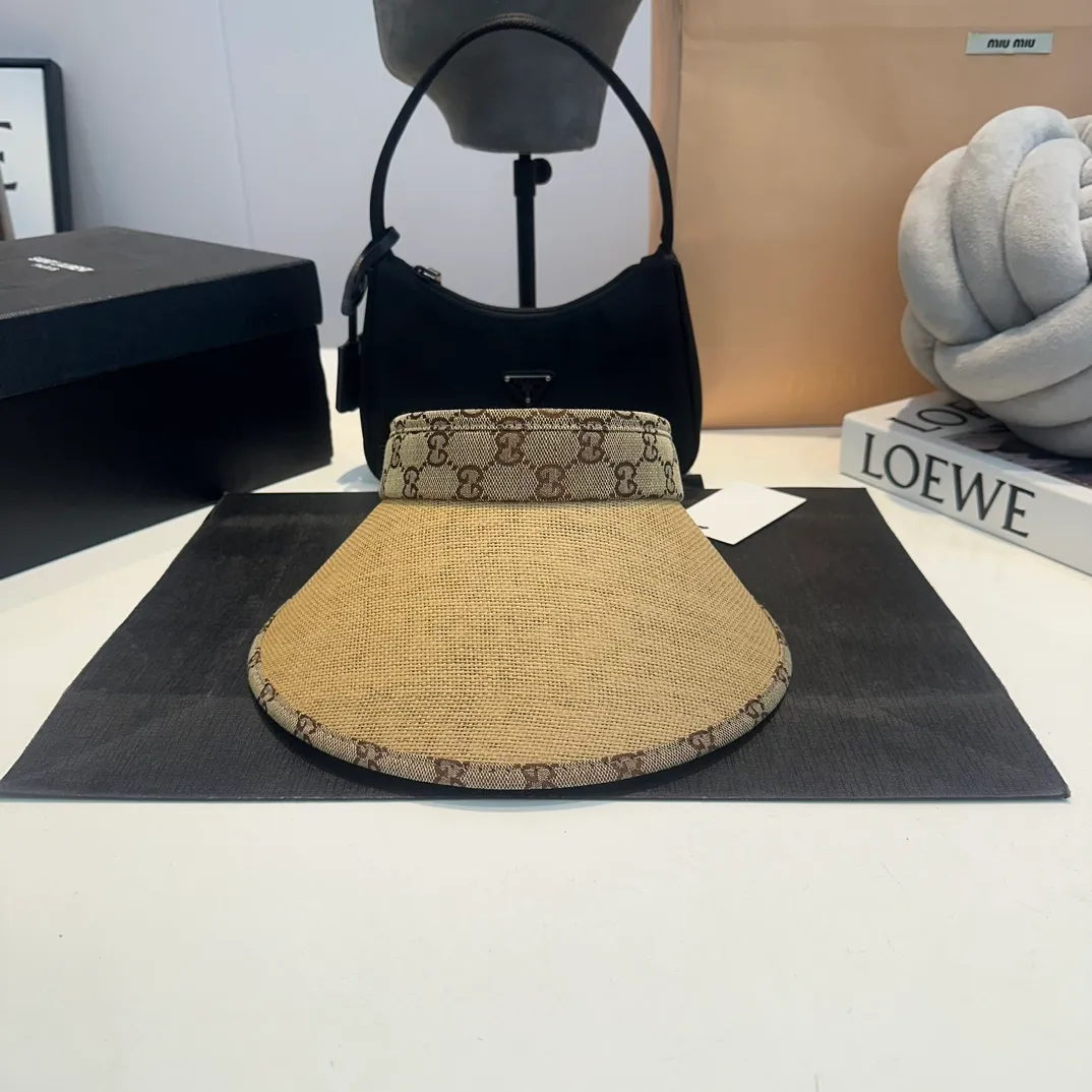 P60 GUCCI's popular counter-synchronized sun visor with empty top hat, super convenient! Good match! Essential for going out on the street