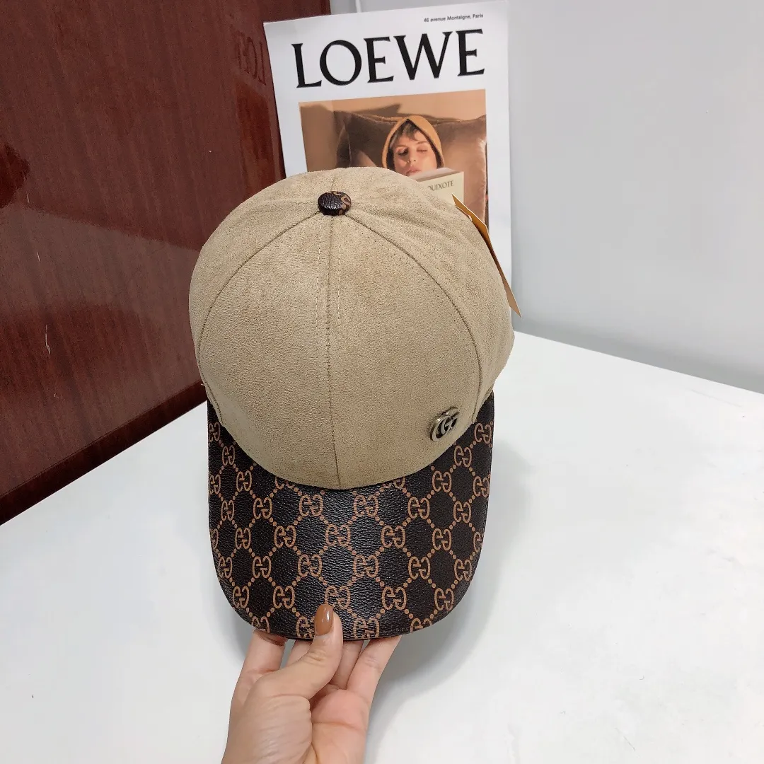 💰60 Gucci (Gucci) new original baseball cap, the latest model, original canvas + first-layer cowhide, original quality! The quality is great, the basic head circumference is 56cm, and the patch is adjustable.