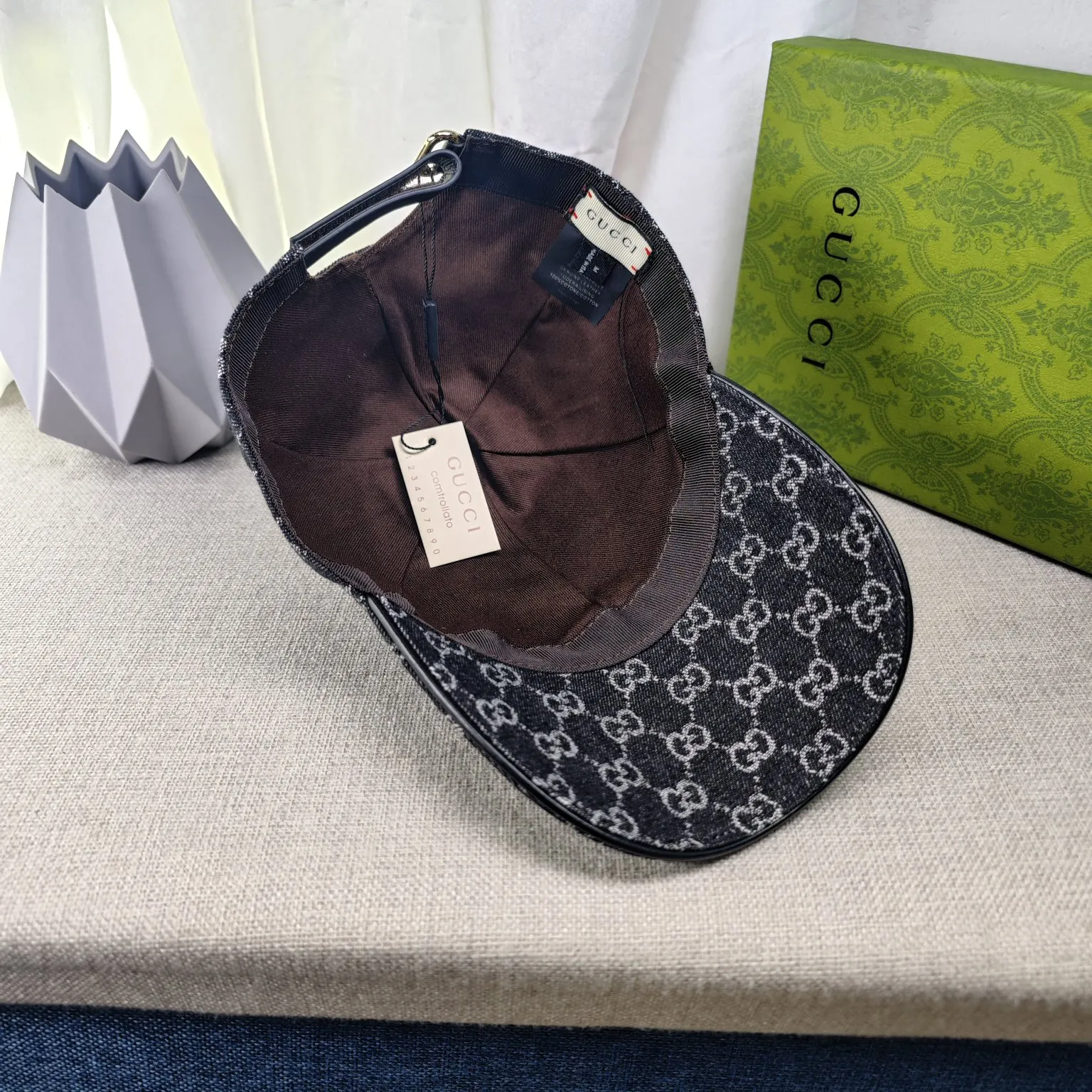 p 45 Gucci--denim Gucci high version original single pair flower baseball cap [福]