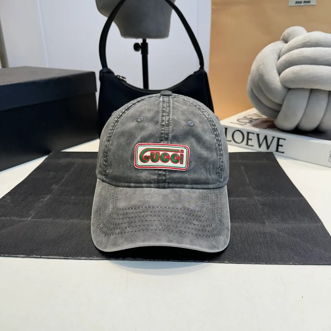 P60 Gucci new original baseball cap, exquisite and pure, stylish and stylish, cool and fashionable, great quality