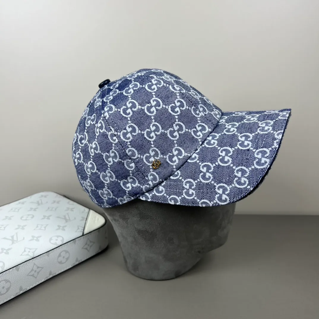 P60💰Gucci Baseball Cap♥️GUCCI🧢Official new product, baseball cap, original quality, hot arrival 🔥🎩 The craftsmanship is very exquisite, high-end and classy! Low-key luxury, easy to carry! Running volume!