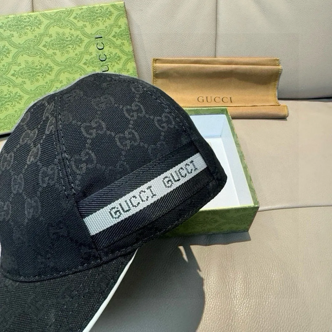 p90, Gucci (Gucci) new spring and summer original baseball cap, logo webbing, 1:1 mold customization, original canvas + first-layer cowhide, popular purchasing agent, versatile style for men and women, great quality! The basic head circumference is 56cm, and the patch is adjustable.