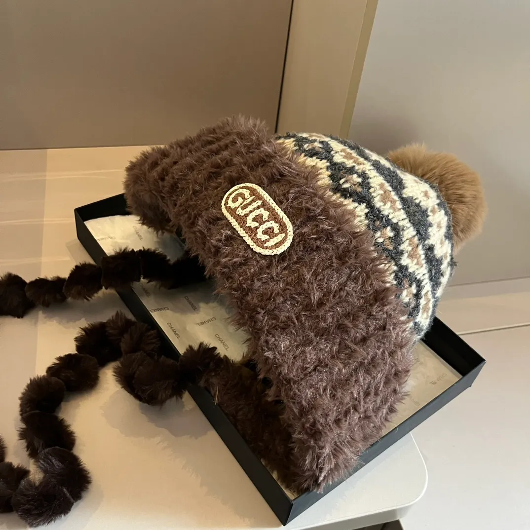 💰110¥ Gucci new knitted ear hat, head circumference 57cm