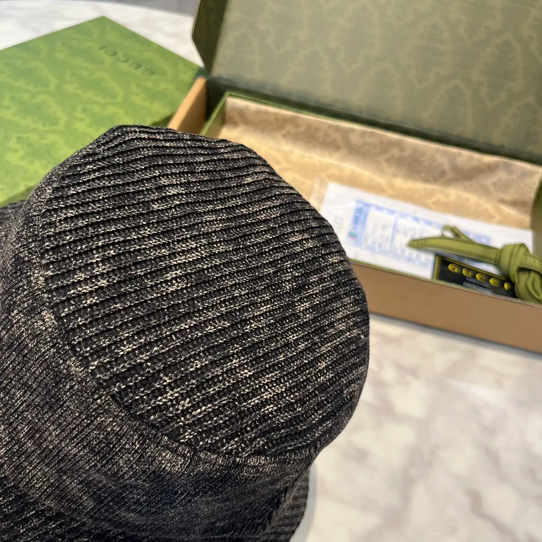 💰110¥ Gucci striped bucket hat, high-end customized fabric. Head circumference 57cm