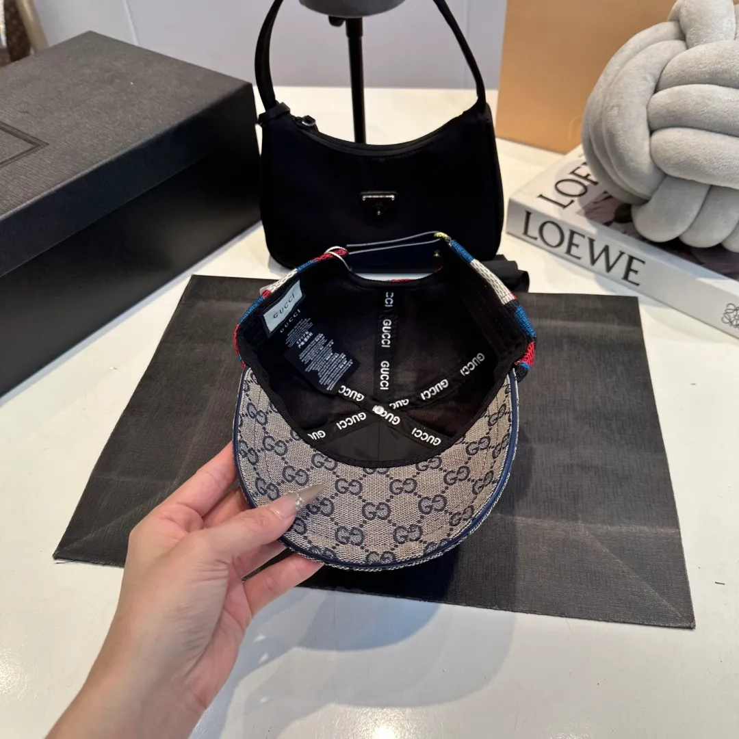 P60 Gucci Baseball Cap GUCCI official website new product, 2025 baseball cap, original quality is very popular 🔥🎩 The craftsmanship is very exquisite, high-end and classy! Low-key luxury, easy to carry! Running volume!