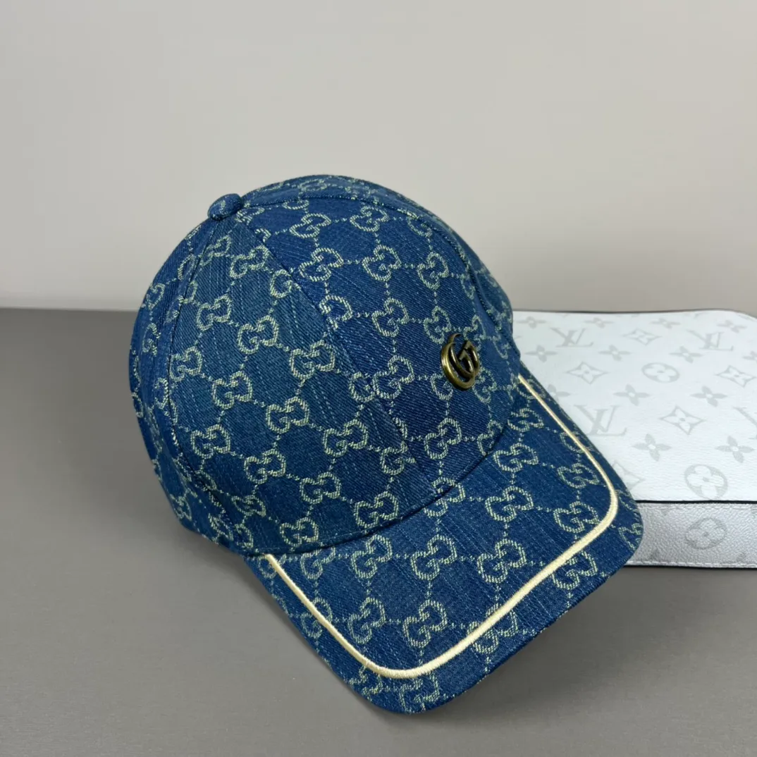 P66💰Gucci Baseball Cap♥️GUCCI🧢Official website new product, baseball cap, original quality, hot arrival 🔥🎩 The craftsmanship is very exquisite, high-end and classy! Low-key luxury, easy to carry! Running volume!