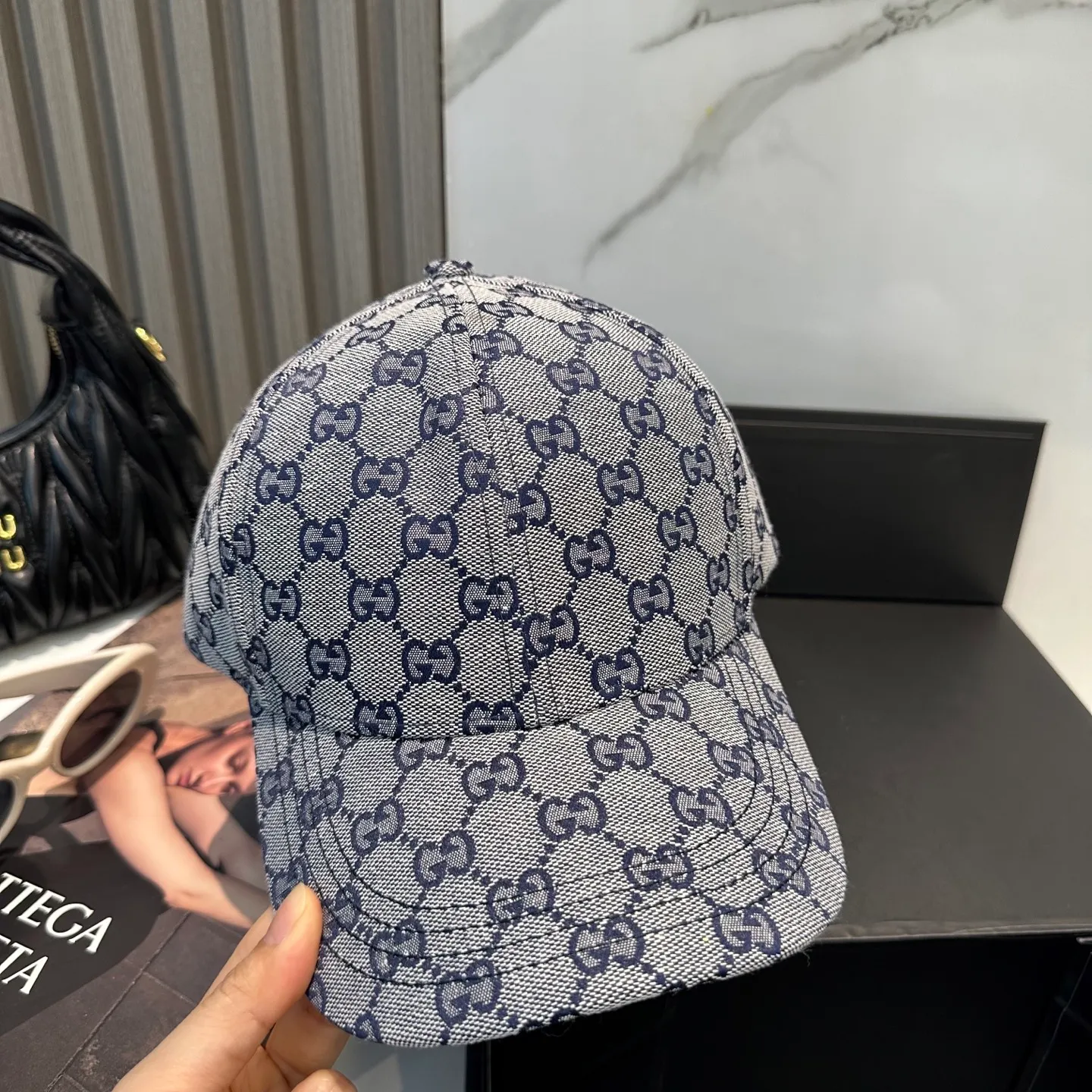 P60💰Gucci Baseball Cap♥️GUCCI🧢Official new product, baseball cap, original quality, hot arrival 🔥🎩 The craftsmanship is very exquisite, high-end and classy! Low-key luxury, easy to carry! Running volume!