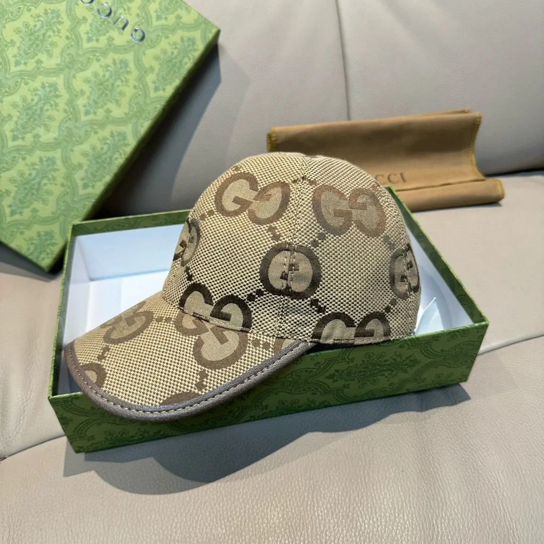 p90., Gucci Gucci's new original baseball cap, large double G, 1:1 mold opening and customization at the counter, original canvas fabric + first-layer cowhide, light and breathable! The basic head circumference is 56cm, and the patch is adjustable.