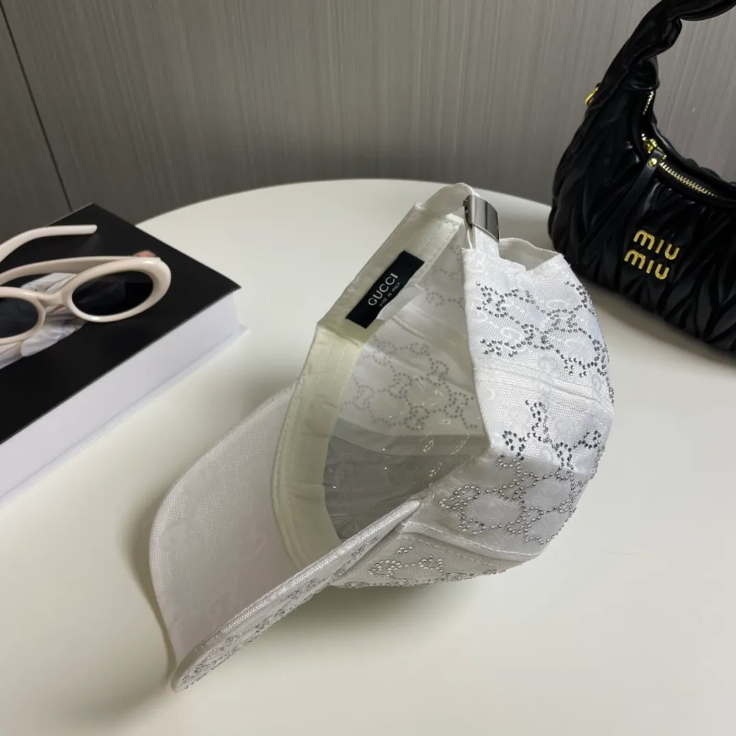 P90 🧢High version shipped from Gucci official website, full diamond logo baseball cap, very classic, popular retro beauty, usable in all seasons, a must-have when going out, very flattering