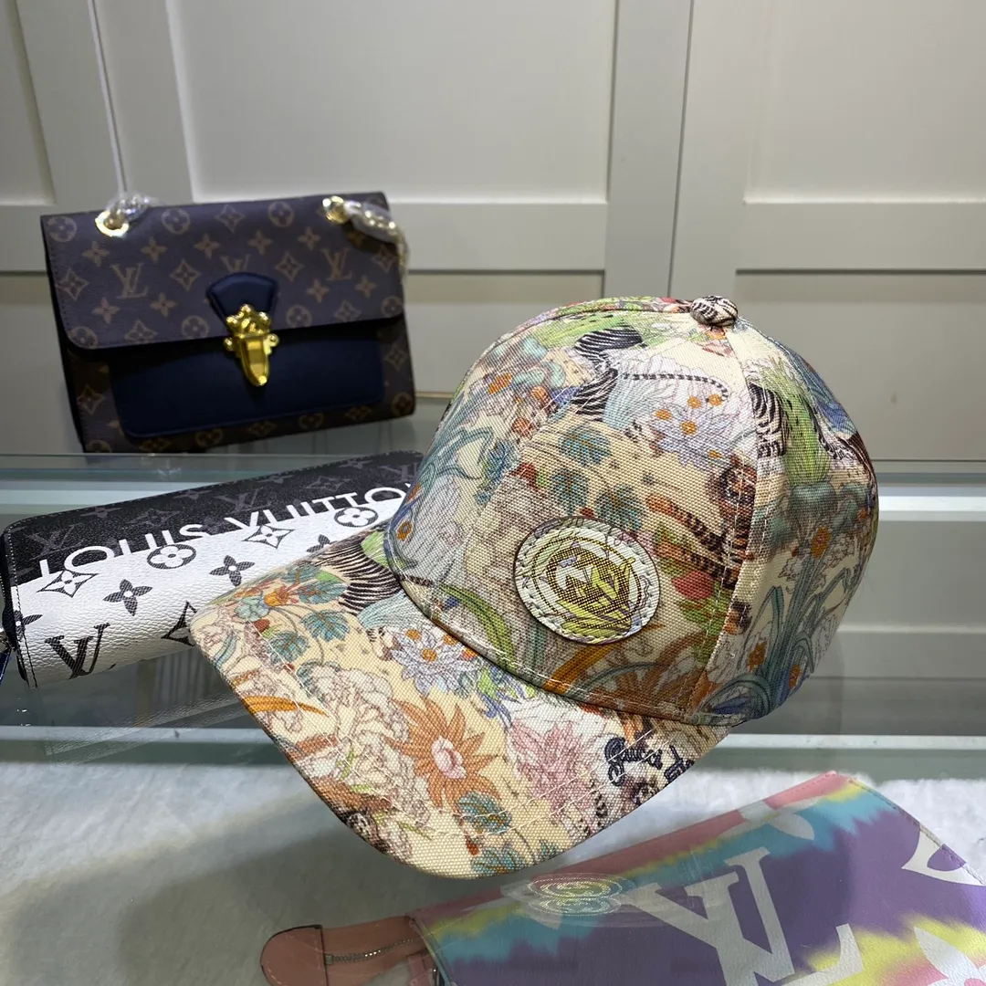 P70💰Gucci Baseball Cap GUCCI🧢Original quality is now available 🔥🎩 The craftsmanship is very exquisite, high-end and classy! Low-key luxury, easy to carry! Running volume! 【68211469】