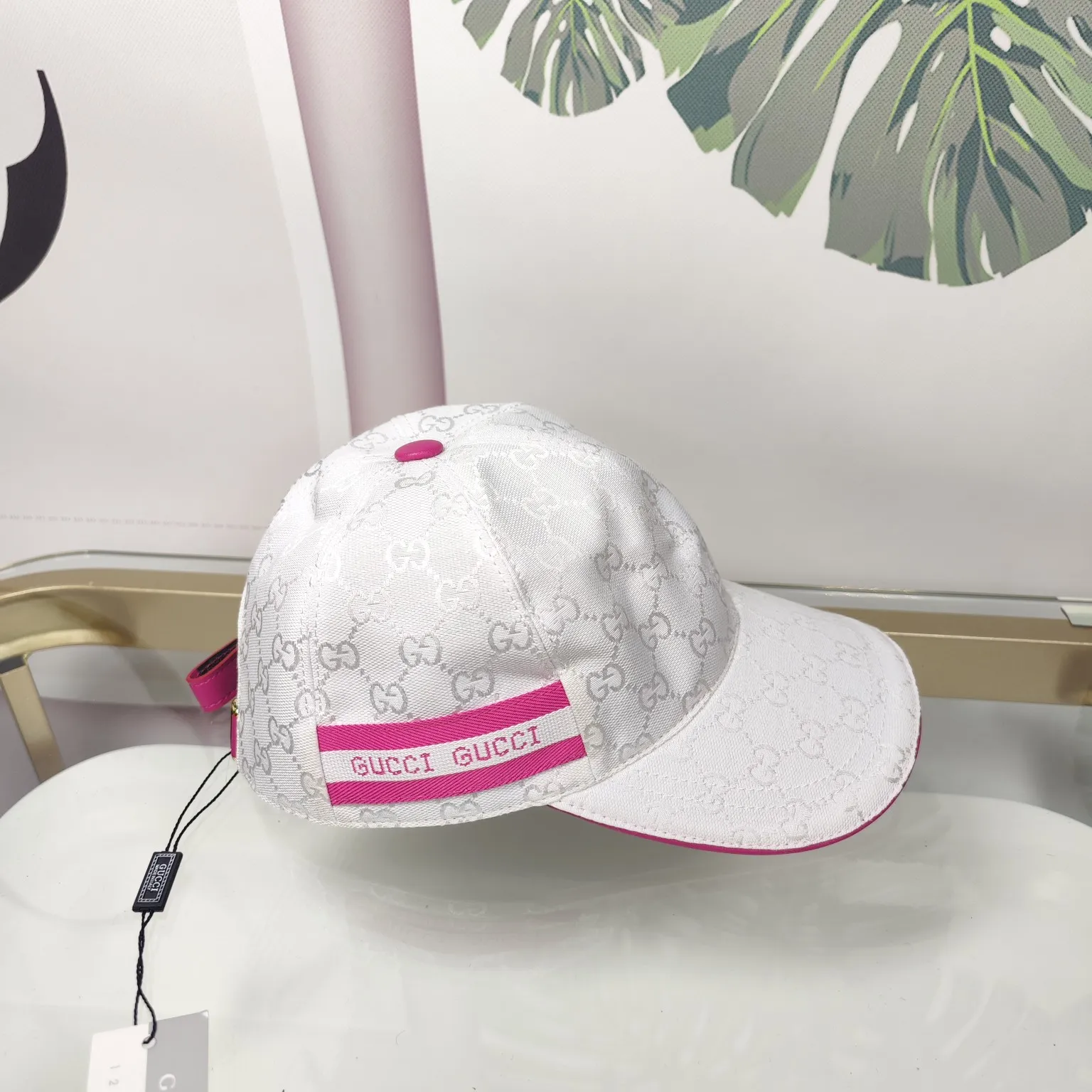 Batch 90 GUCCI--white letter high version original single pair flower baseball cap