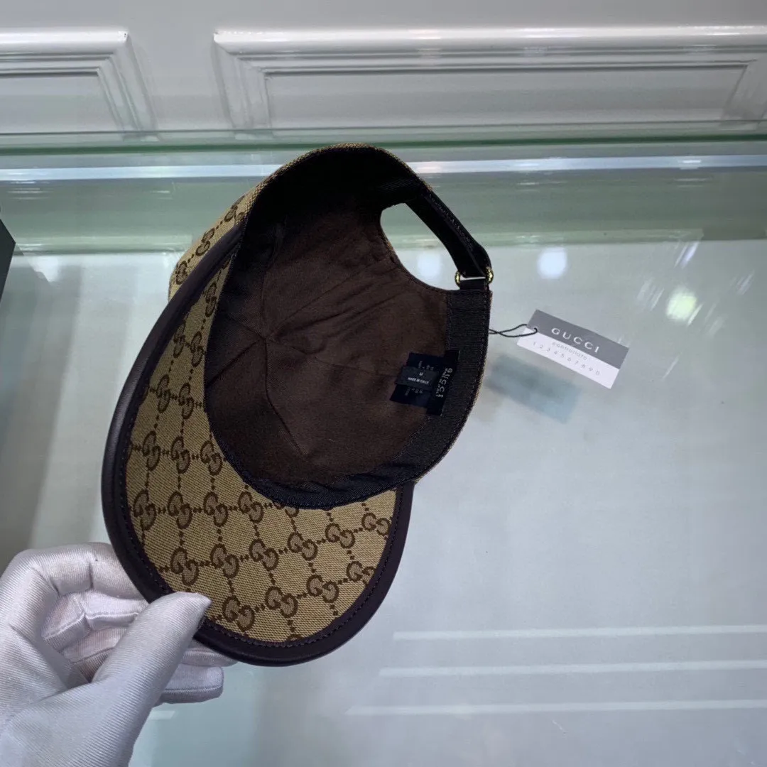 🉐90 Comes with box bag, Gucci’s latest original baseball cap😍😍Customized at the counter with 1:1 mold opening, the highest version, original canvas + first-layer cowhide, light and breathable! Photographed in real life, suitable for men and women in all seasons, basic head circumference 56cm, adjustable patches.