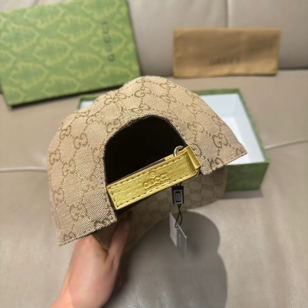 P90., Gucci (Gucci) new original baseball cap, metal double G, the latest model at the counter, 1:1 mold customization, genuine mold hardware, original canvas fabric + first-layer cowhide, original quality! The quality is great, the basic head circumference is 56cm, and the patch is adjustable.