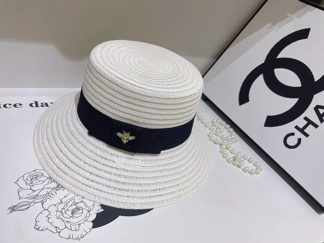 Inquiry with pictures, Gucci bee 🐝 fine linen bucket hat