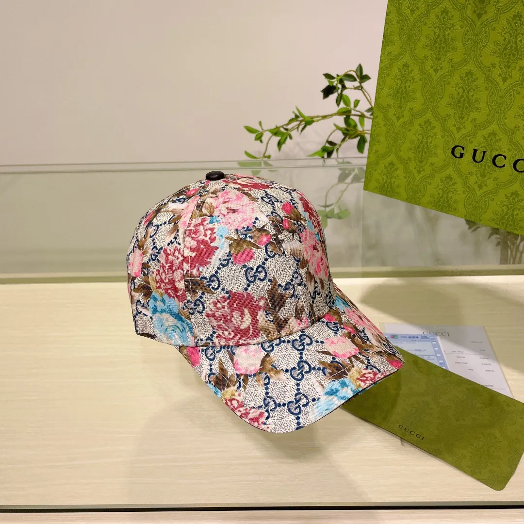 P60💰GUCCI Baseball Cap, new product from the official website, baseball cap, original quality, very popular 🔥🎩 The craftsmanship is very exquisite, high-end and classy! Low-key luxury, easy to carry! Running volume!