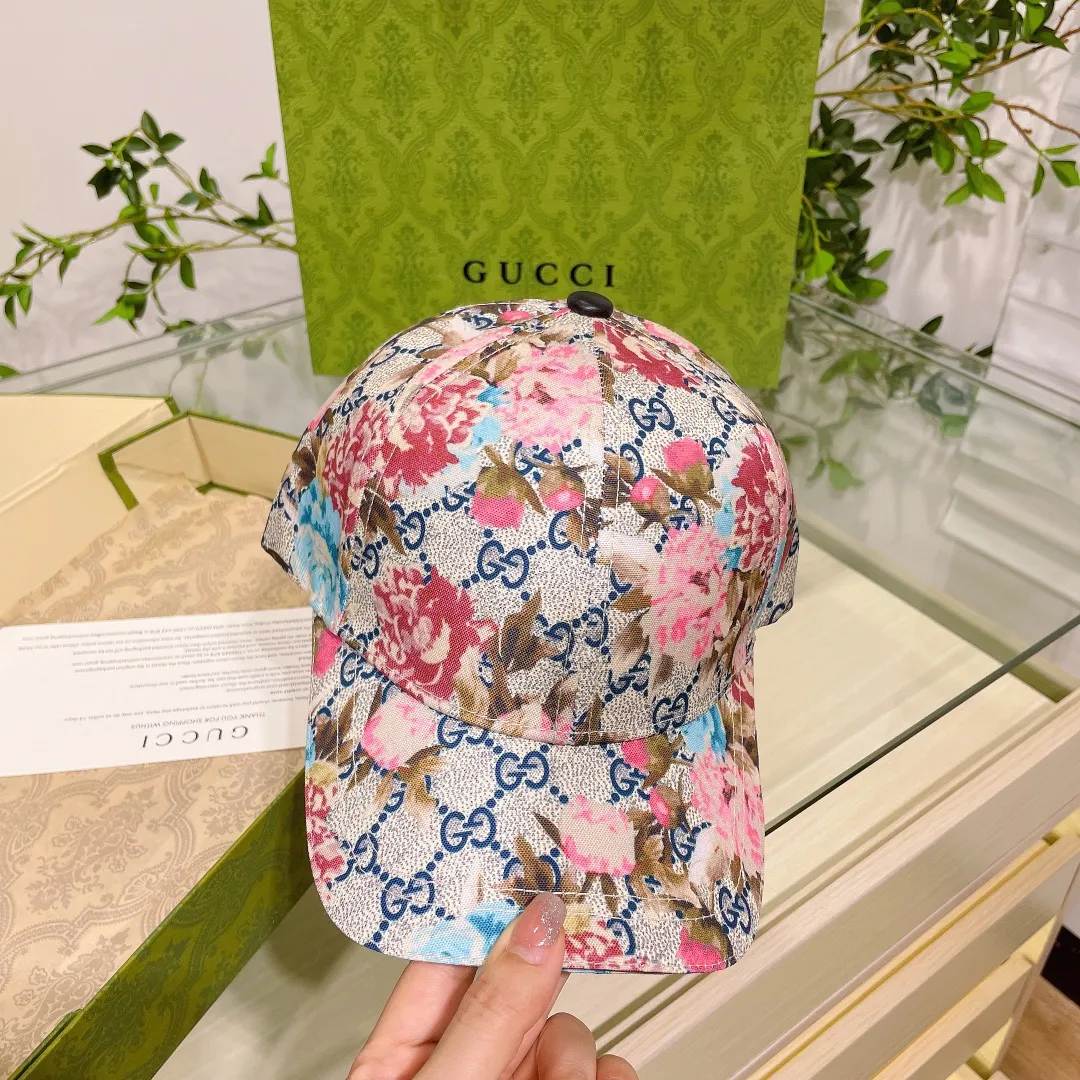 P60💰GUCCI Baseball Cap, new product from the official website, baseball cap, original quality, very popular 🔥🎩 The craftsmanship is very exquisite, high-end and classy! Low-key luxury, easy to carry! Running volume!