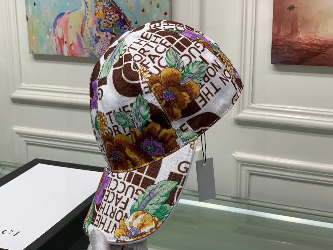 🉐110 Gucci 2021 spring and summer new styles released! ., Gucci (Gucci) new original baseball cap, Gucci small floral, counter 1:1, imported canvas + first-layer cowhide, popular purchasing agent, versatile style for men and women, great quality! The basic head circumference is 56cm, and the patch is adjustable.