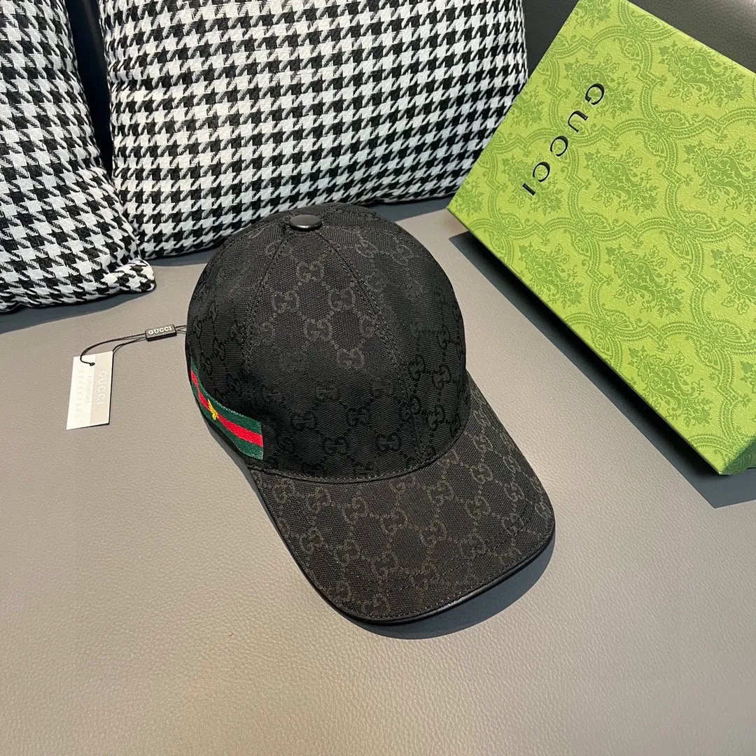 🉐900,000-year-old classic model shipped!    , Gucci (Gucci) classic original baseball cap😍😍Little Bee, 1:1 mold opening and customization at the counter, the highest version, original canvas fabric + first layer of cowhide, pure cotton lining, light and breathable! Photographed in real life, suitable for men and women in all seasons, basic head circumference 56cm, adjustable patches.