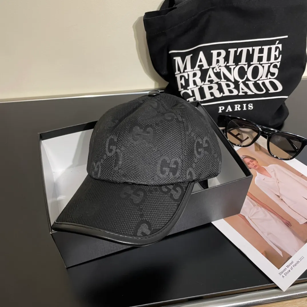 P60 Gucci new original baseball cap 🧢Exquisite and pure, stylish and stylish, cool and fashionable, out of stock at the counter, popular, great quality
