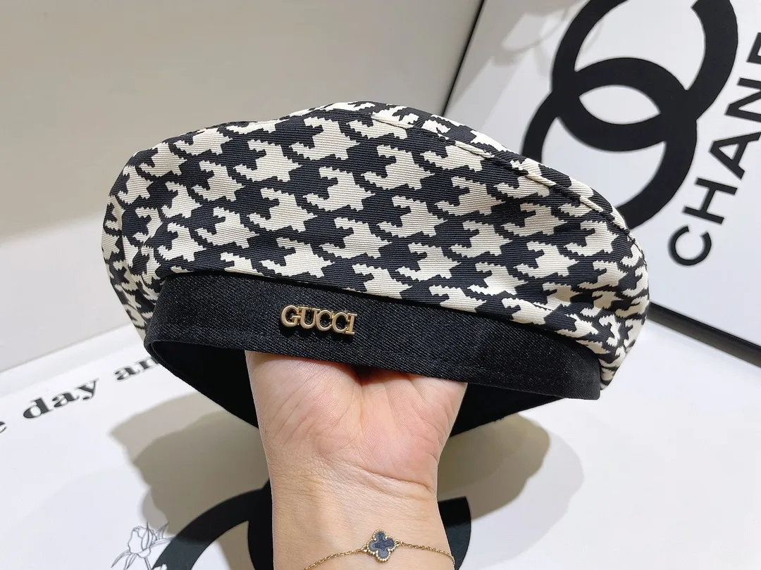 Inquiry with pictures, preferential treatment for large quantity. Gucci beret