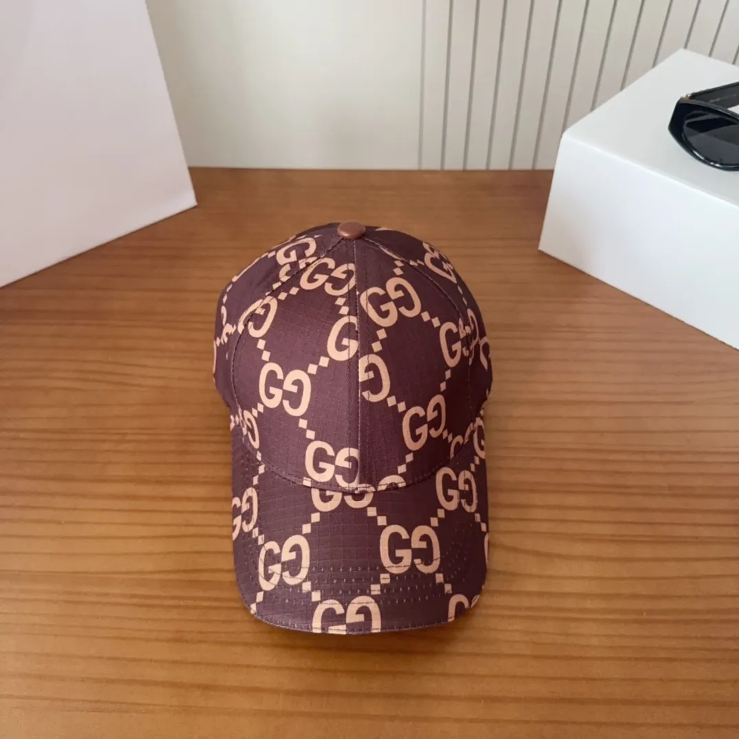💰60 GUCCI Baseball Cap👒 The craftsmanship is very exquisite, high-end and classy! Low-key luxury, easy to carry!