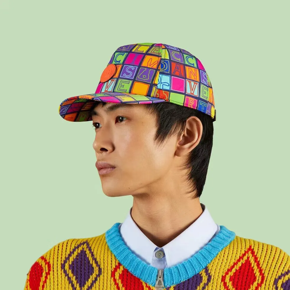 P60 GUCCI Chinese New Year Series Square Rabbit Print Baseball Cap