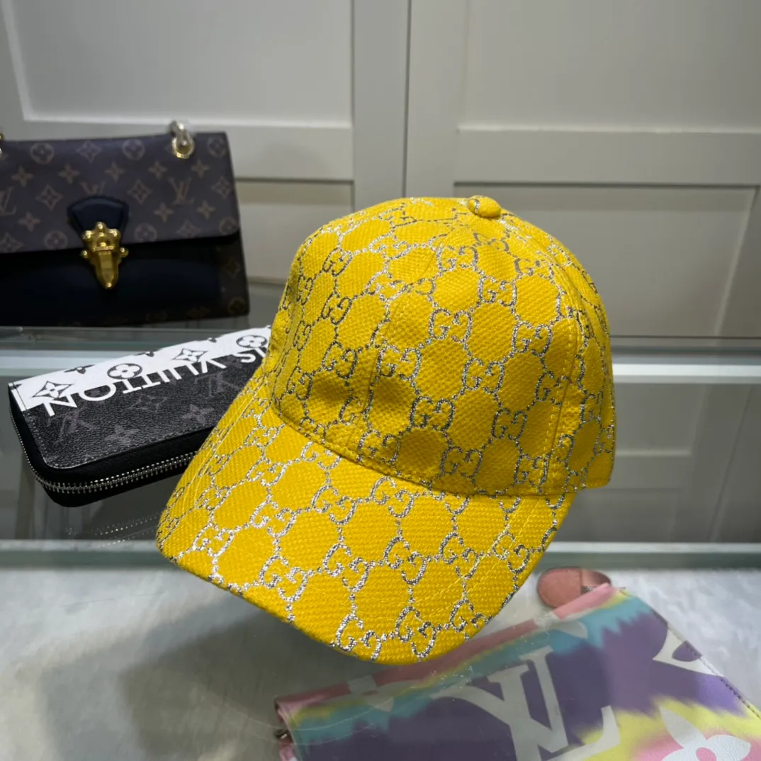P66💰Gucci (Gucci) classic original baseball cap, 1:1 mold customization, original canvas + first-layer cowhide, full of heroism, excellent quality! Pure cotton lining, basic head circumference 56cm, adjustable patches.