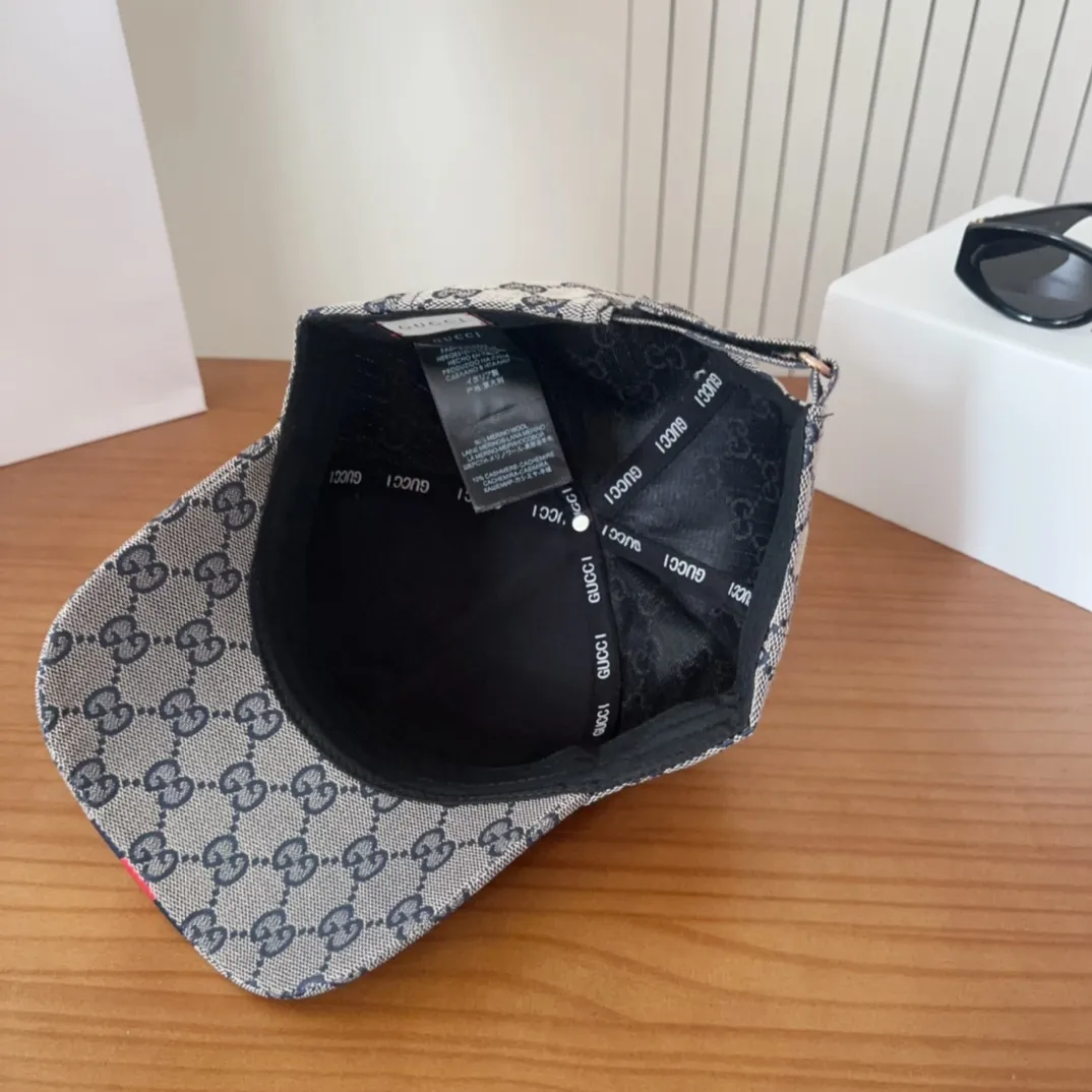 💰56 GUCCI simple baseball cap, very trendy! Casual and sports style, classic production, super easy to match!