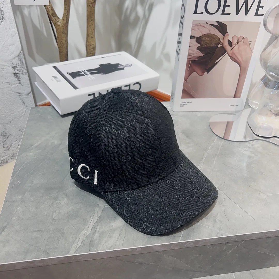 🉐50💰 🧢Gucci Baseball Cap🧢New model for summer, high-end and elegant, great quality, simple and elegant, fashionable and versatile, easy to carry when traveling