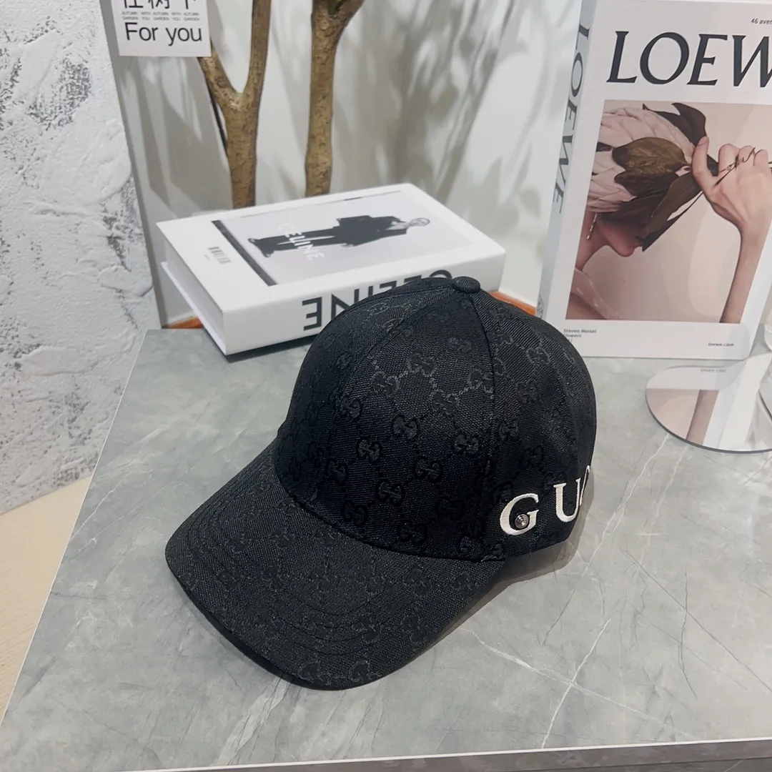 🉐50💰 🧢Gucci Baseball Cap🧢New model for summer, high-end and elegant, great quality, simple and elegant, fashionable and versatile, easy to carry when traveling