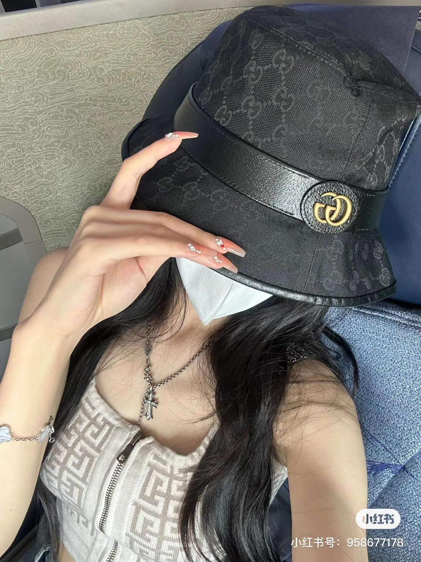 P100 Gucci fisherman hat GUCCI pigskin original quality is now available 🔥🎩 The craftsmanship is very exquisite, high-end and classy! Low-key luxury, easy to carry! Running volume!