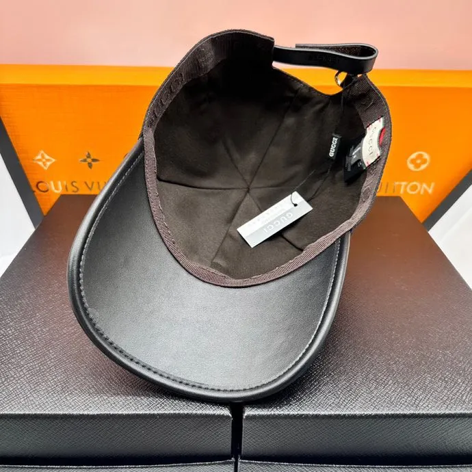P90 hot item in stock Gucci canvas and leather, embossed cowhide on the top of the brim, top quality original order, excellent quality, the same baseball cap as the official website, photographed in person, quick delivery from stock