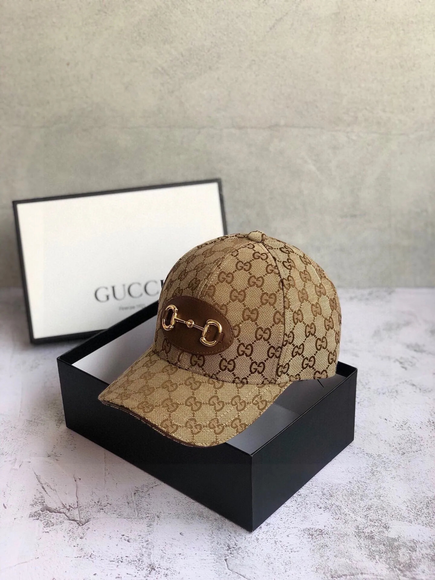 Special price 🉐70💰 🧢Gucci(Gucci)🧢 New original baseball cap😍😍 Double G hemming, 1:1 mold customization, the highest version of pure cotton lining, light and breathable, real shot! Basic head circumference 56