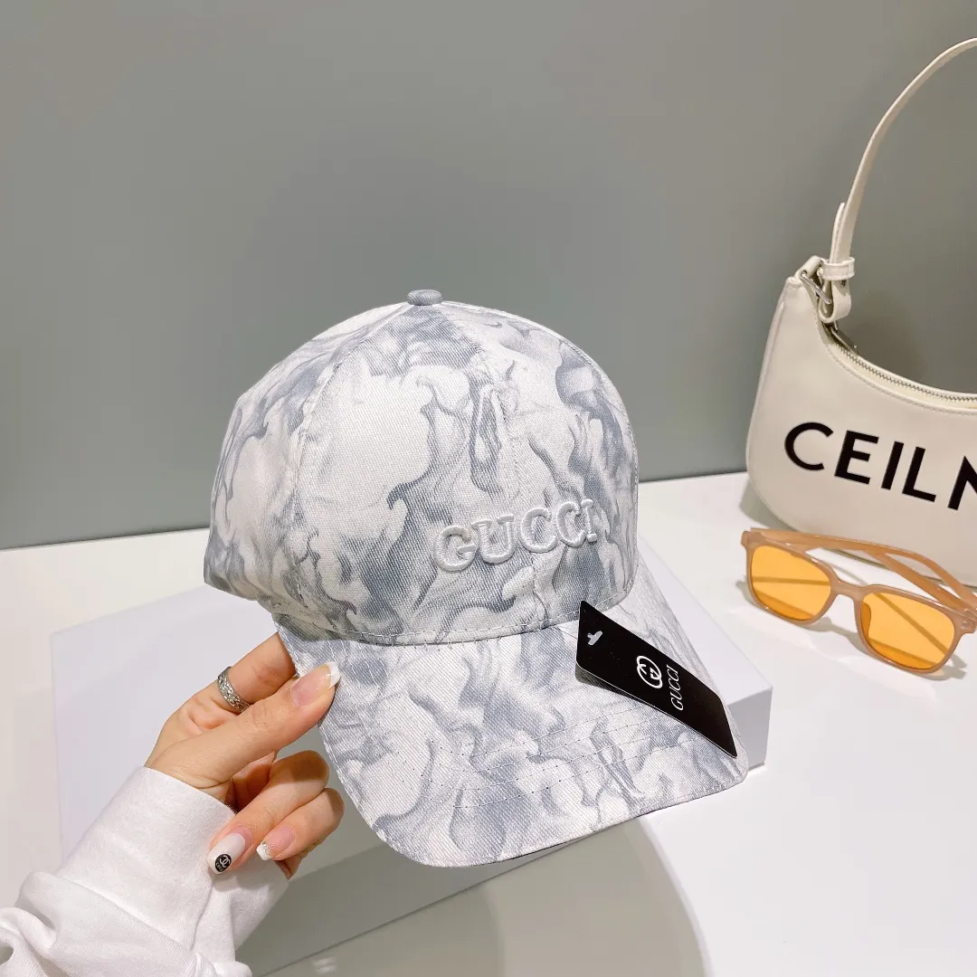 P50 comes with dust bag [GUCCI Gucci embroidered baseball cap🧢, new model at the counter, simple and trendy! Casual and sports style, classic production, super easy to match!