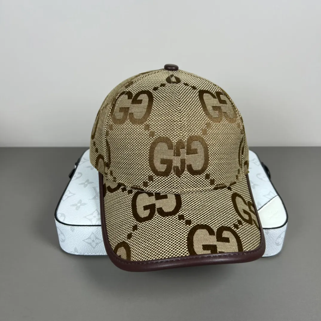 P46💰Gucci Baseball Cap♥️GUCCI🧢Official website new product, baseball cap, original quality, hot arrival 🔥🎩 The craftsmanship is very exquisite, high-end and classy! Low-key luxury, easy to carry! Running volume!