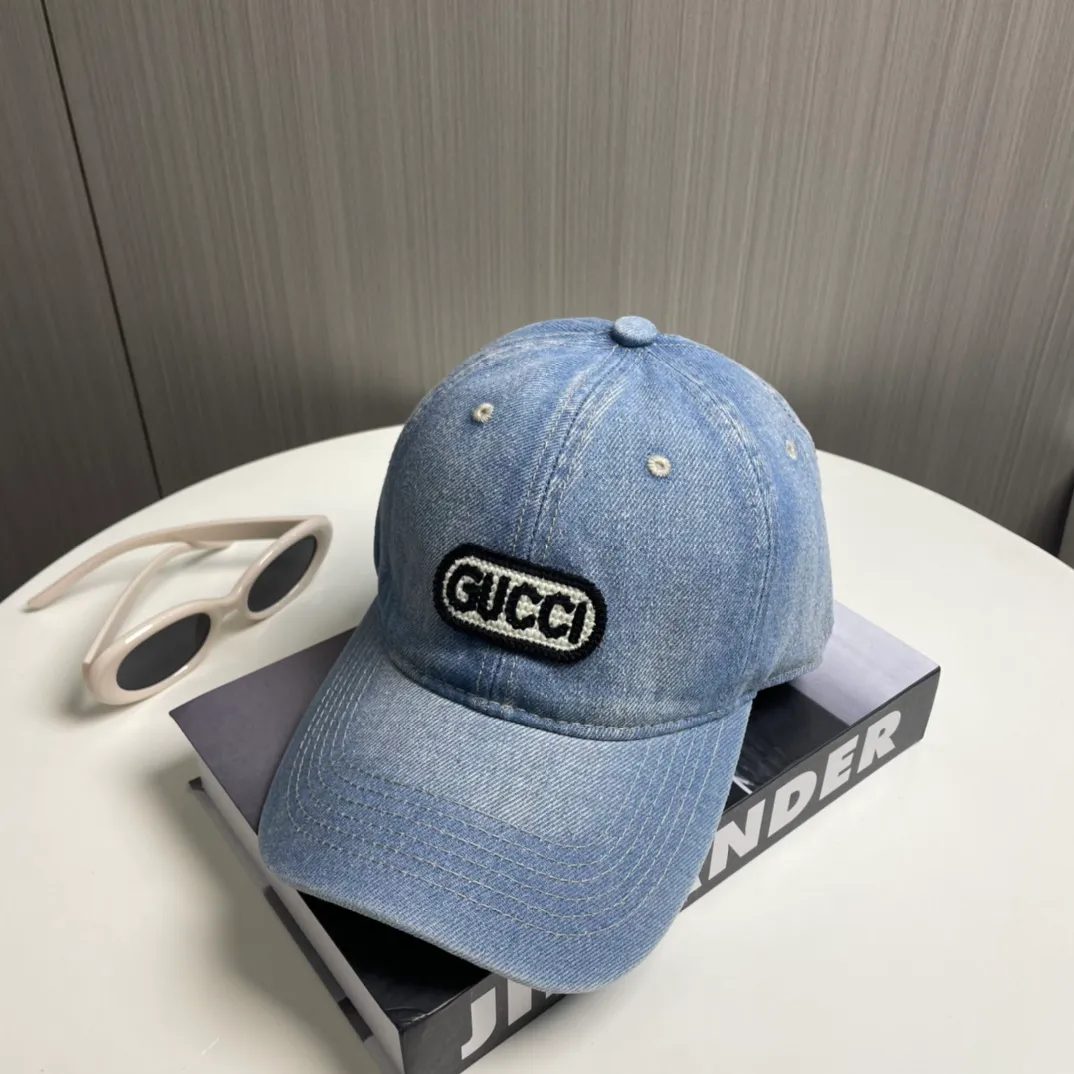 P50 GUCCI🧢New denim baseball cap is coming 🔥🎩 The craftsmanship is very exquisite, high-end and classy! Low-key luxury, easy to carry! Running volume!