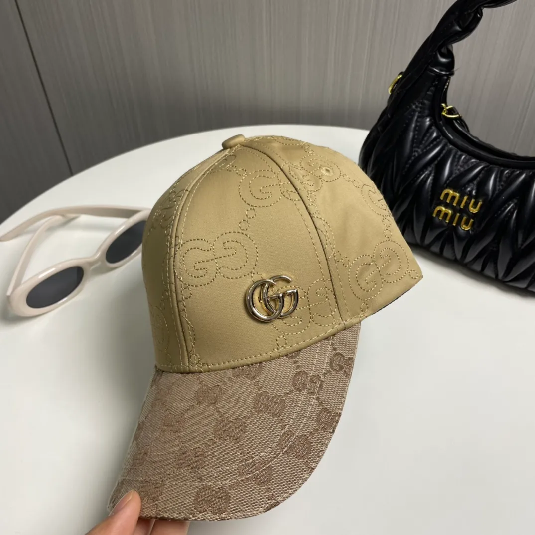P66 Gucci new original baseball cap 🧢, exquisite and pure, stylish and stylish, cool and fashionable, out of stock at the counter, popular, great quality