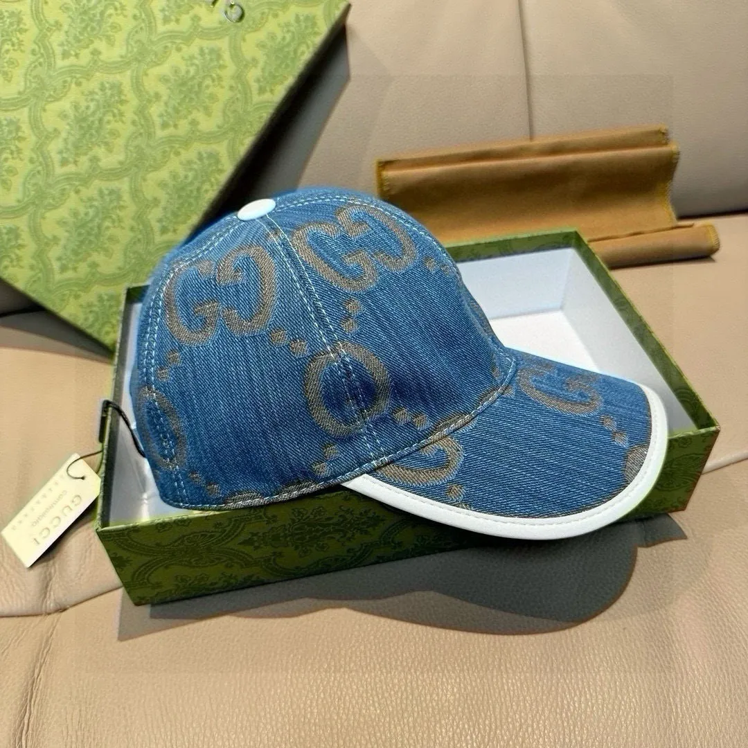 p90., Gucci Gucci’s new original baseball cap, large double G, 1:1 mold opening and customization at the counter, perfect matching pattern, original canvas fabric + first-layer cowhide, light and breathable! The basic head circumference is 56cm, and the patch is adjustable.