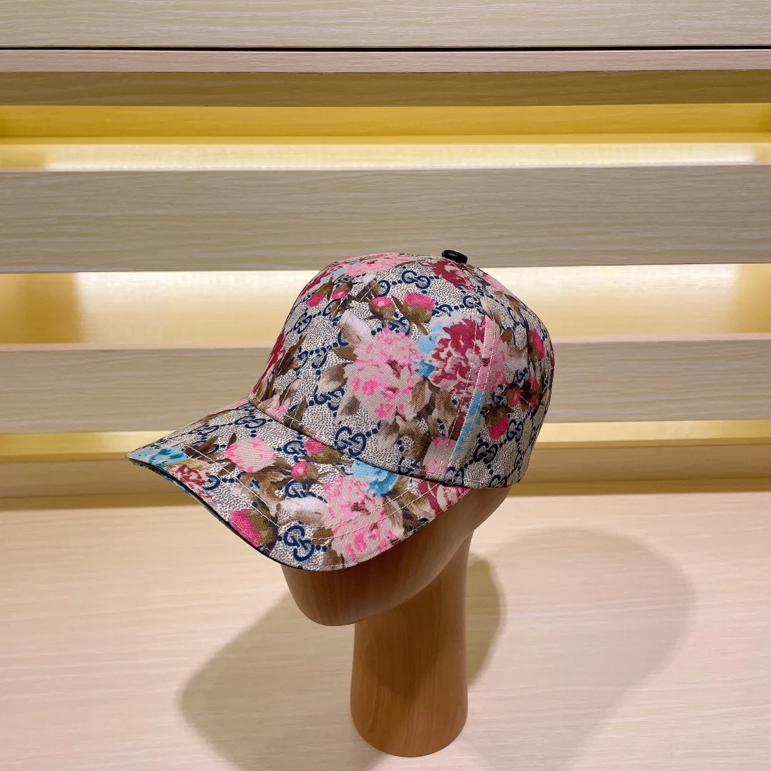 P54💰GUCCI baseball cap, new product from the official website, baseball cap, original quality, hot arrival 🔥🎩 The craftsmanship is very exquisite, high-end and classy! Low-key luxury, easy to carry! Running volume!