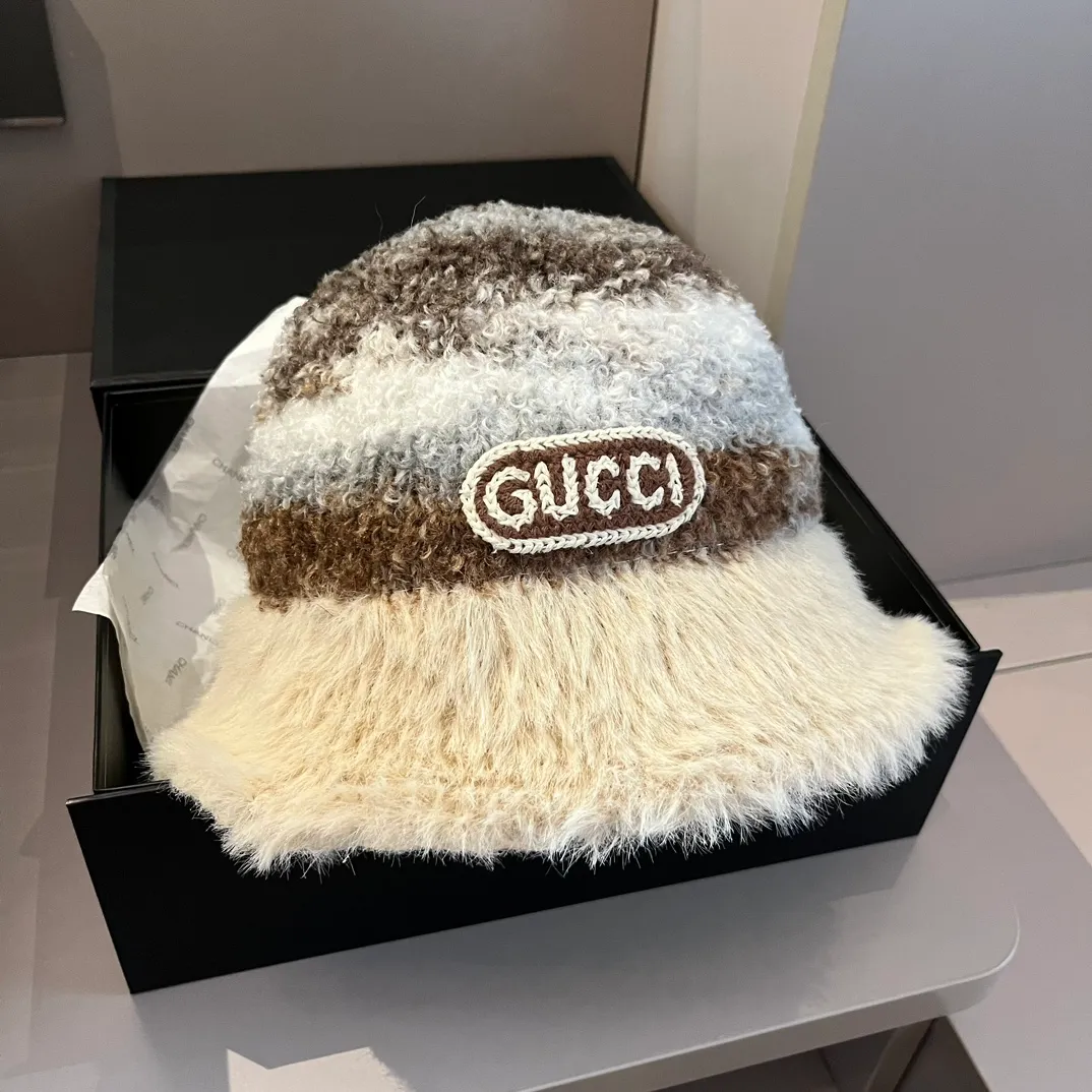 💰100¥ Gucci new sherpa bucket hat, gradient color, head circumference 57cm