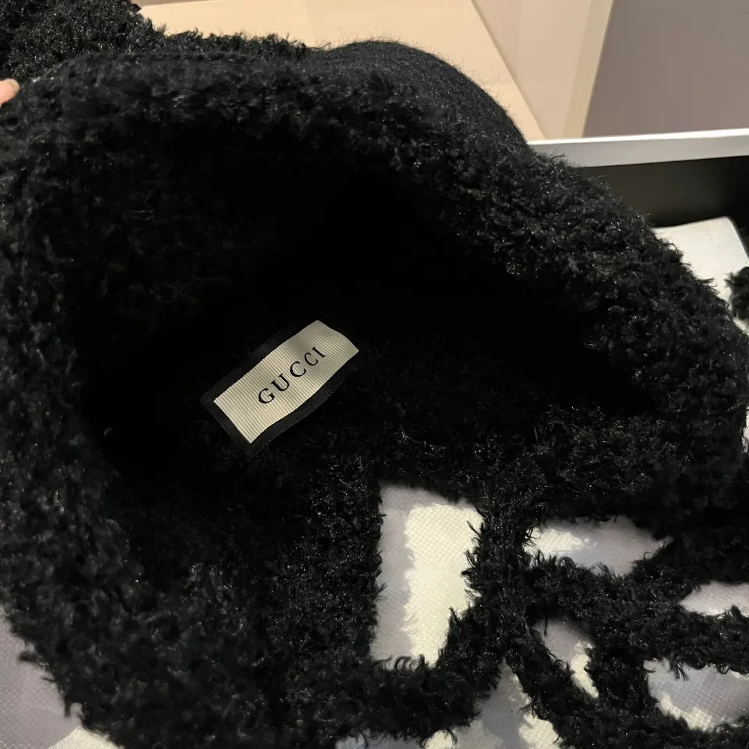 💰100¥ Gucci knitted ear protection beanie