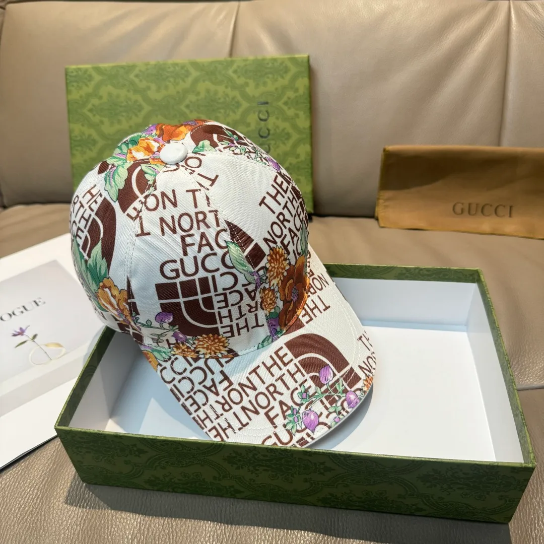 p90, Gucci (Gucci) new original baseball cap, Gucci north print, counter 1:1, imported canvas + first-layer cowhide, popular purchasing agent, versatile style for men and women, great quality! The basic head circumference is 56cm, and the patch is adjustable.