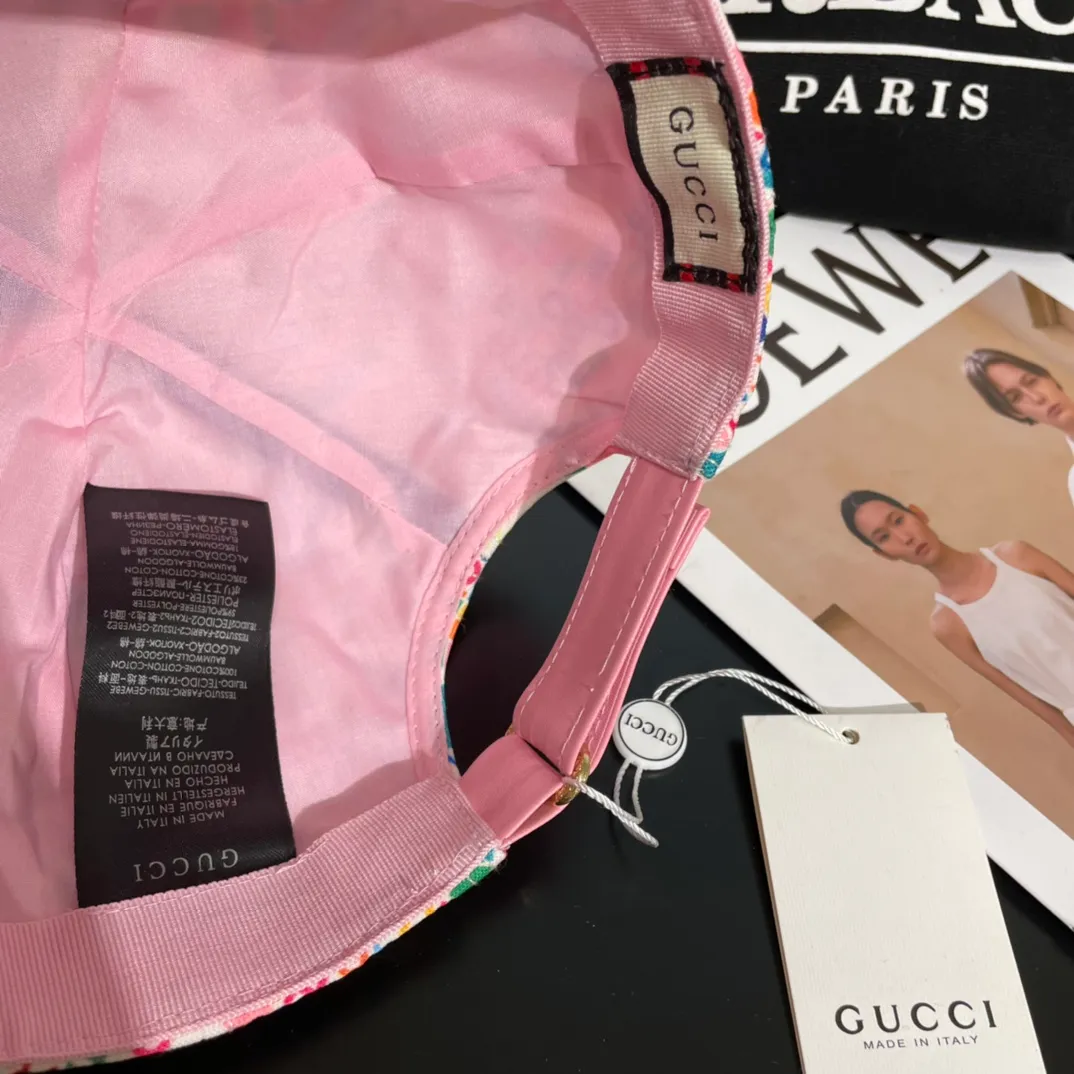 P50💰GUCCI Baseball Cap, new product from the official website, baseball cap, original quality, very popular 🔥🎩 The craftsmanship is very exquisite, high-end and classy! Low-key luxury, easy to carry! Running volume!