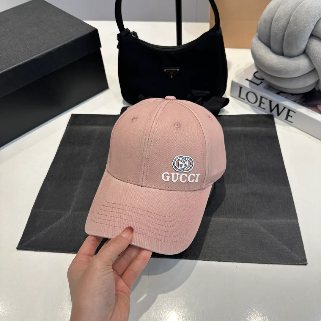 P60 Gucci Baseball Cap GUCCI official website new product, baseball cap, original quality, very popular 🔥The craftsmanship is very exquisite, high-end and classy! Low-key luxury, easy to carry! Running volume!