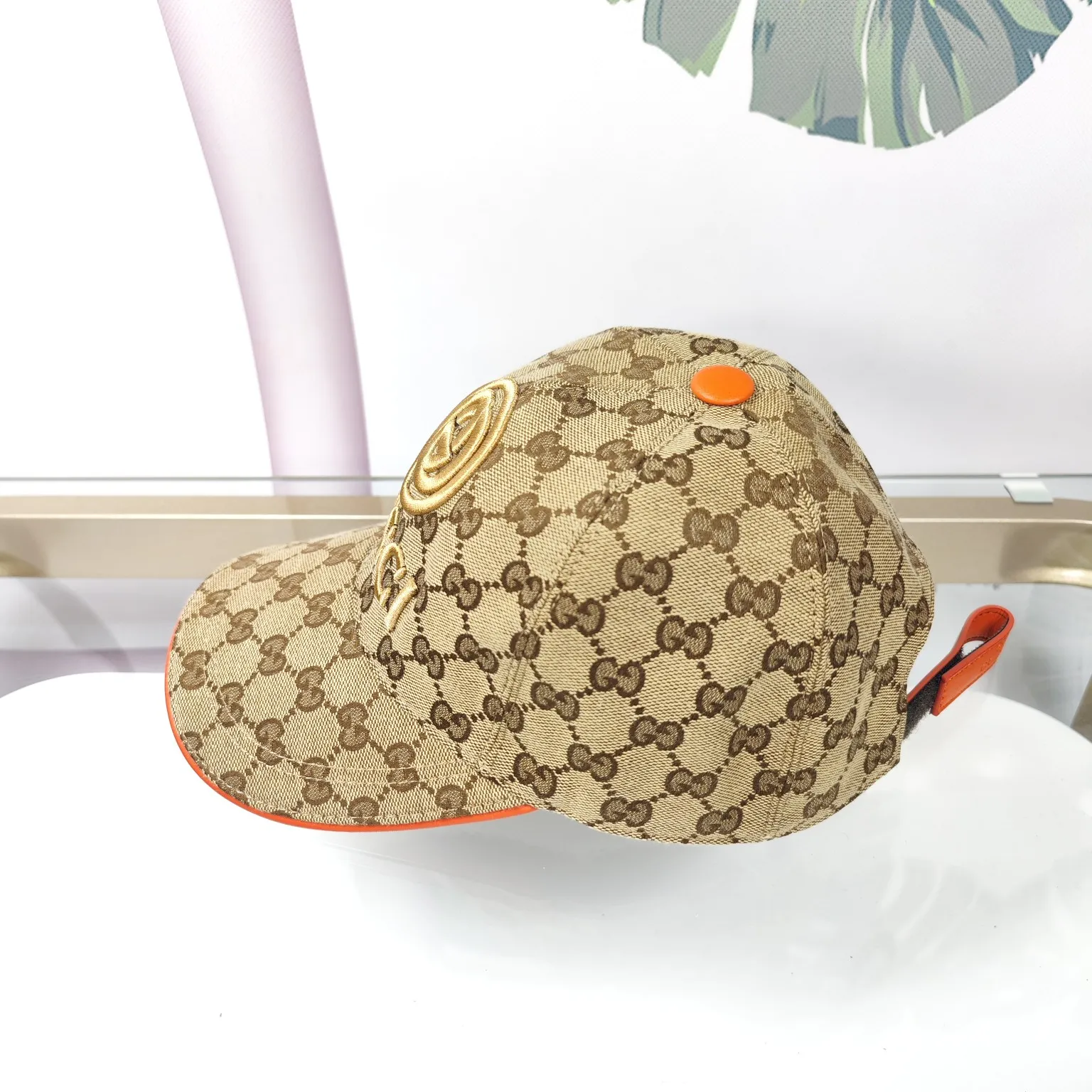 Batch 90 High quality, GUCCI--High version embroidered official website matching flower baseball cap [Fireworks]