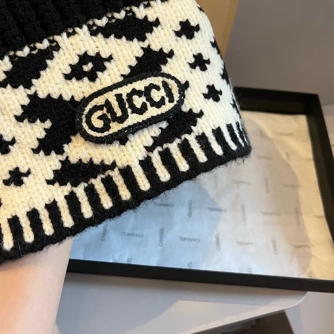 💰90¥ Gucci knitted beanie, unisex
