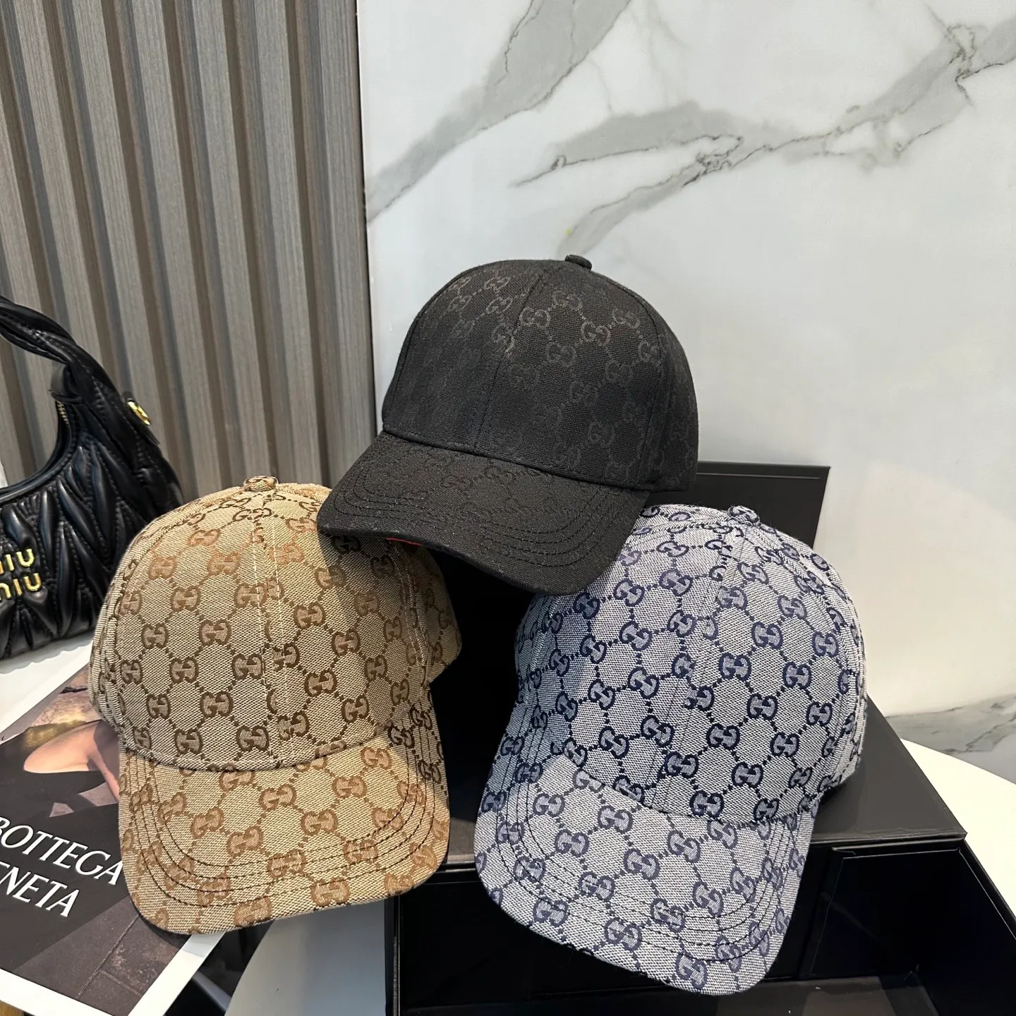 P60💰Gucci Baseball Cap♥️GUCCI🧢Official new product, baseball cap, original quality, hot arrival 🔥🎩 The craftsmanship is very exquisite, high-end and classy! Low-key luxury, easy to carry! Running volume!